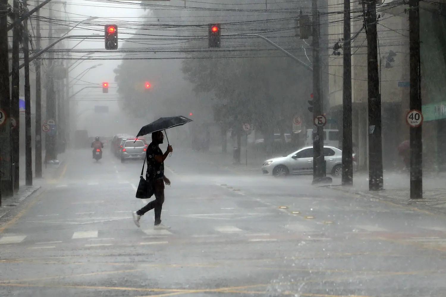 Frente fria traz chuva esta quinta-feira (22)