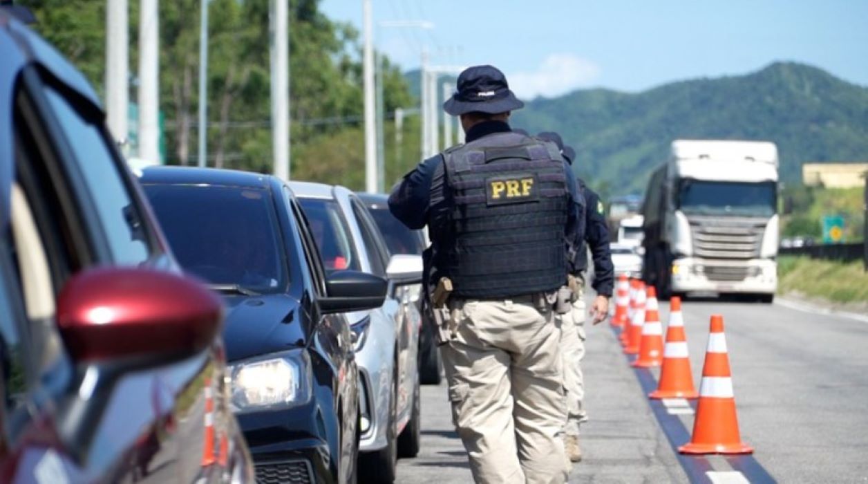 PRF inicia Operação Carnaval 2026 nas rodovias federais